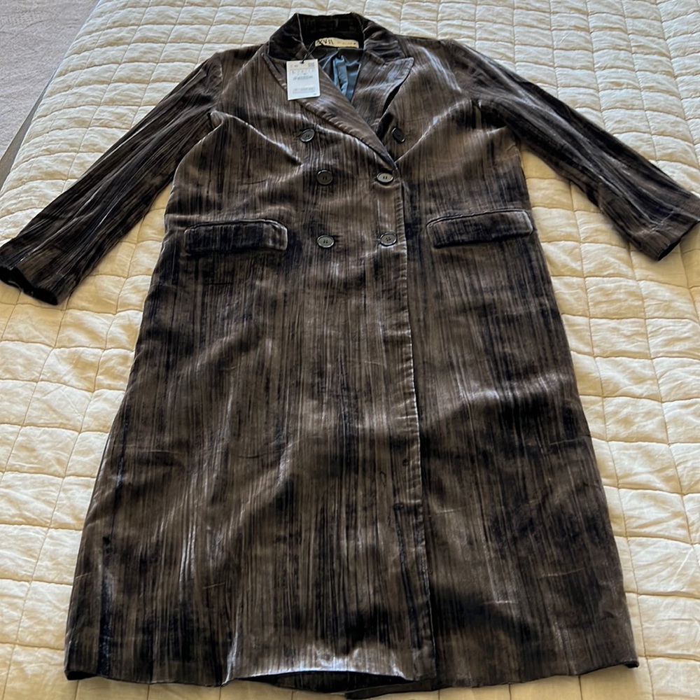 Zara long duster jacket - size L. New with tags.